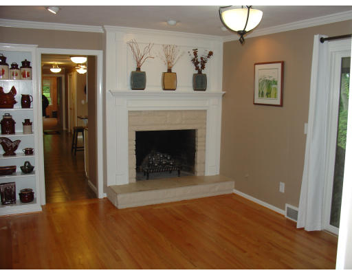 128 Hilltop Road Longmeadow, MA 01106 - Photo 10 of 26 Gallery Image 10