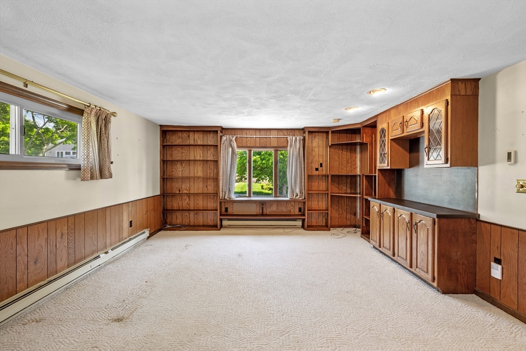 64 Amherst Road Beverly, MA 01915 - Photo 12 of 36