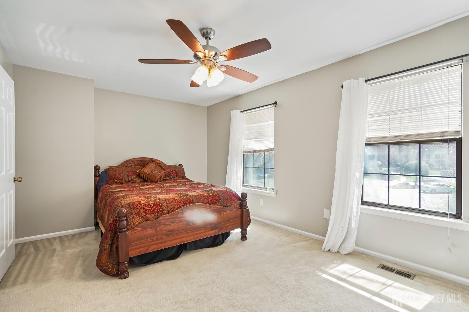 4102 Cricket Circle Edison, NJ 08820 - Photo 14 of 18