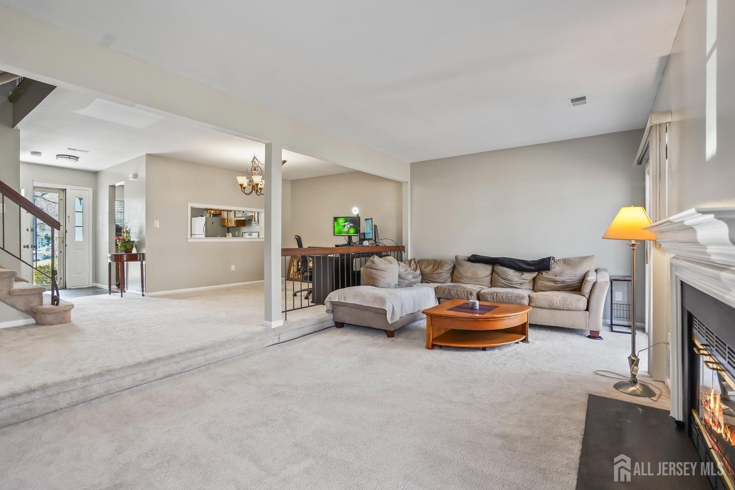 4102 Cricket Circle Edison, NJ 08820 - Photo 4 of 18