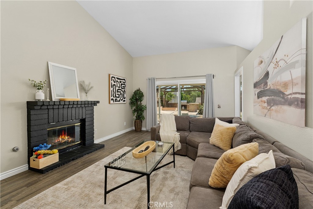 33732 Great Falls Road Wildomar, CA 92595 - Photo 7 of 43 Cozy Living