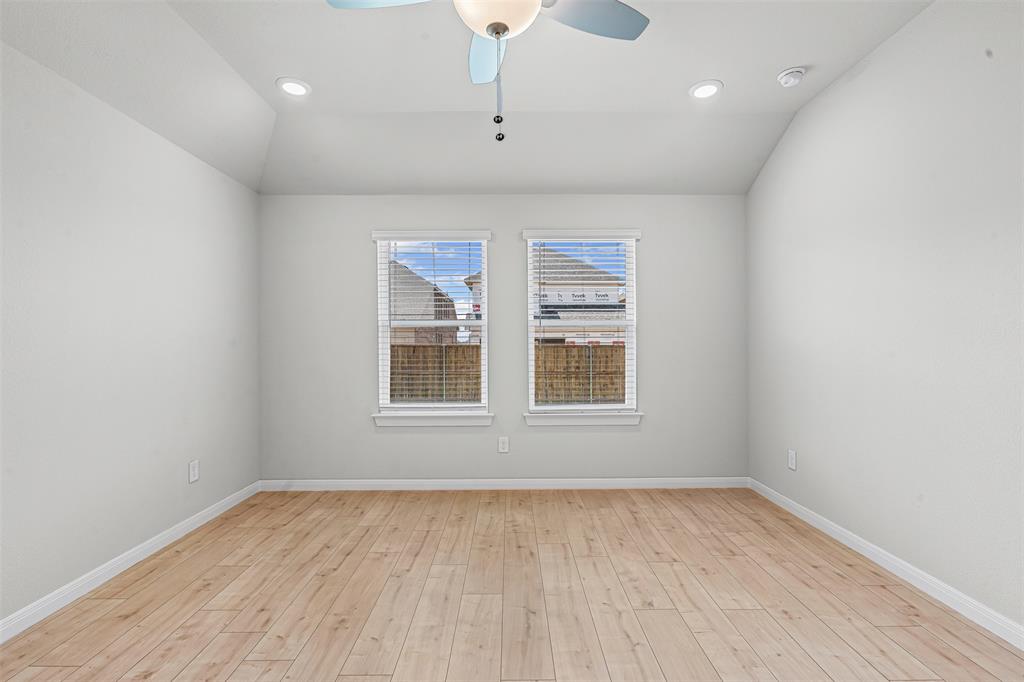 1444 Indian Mallow Court Justin, TX 76247 - Photo 10 of 34