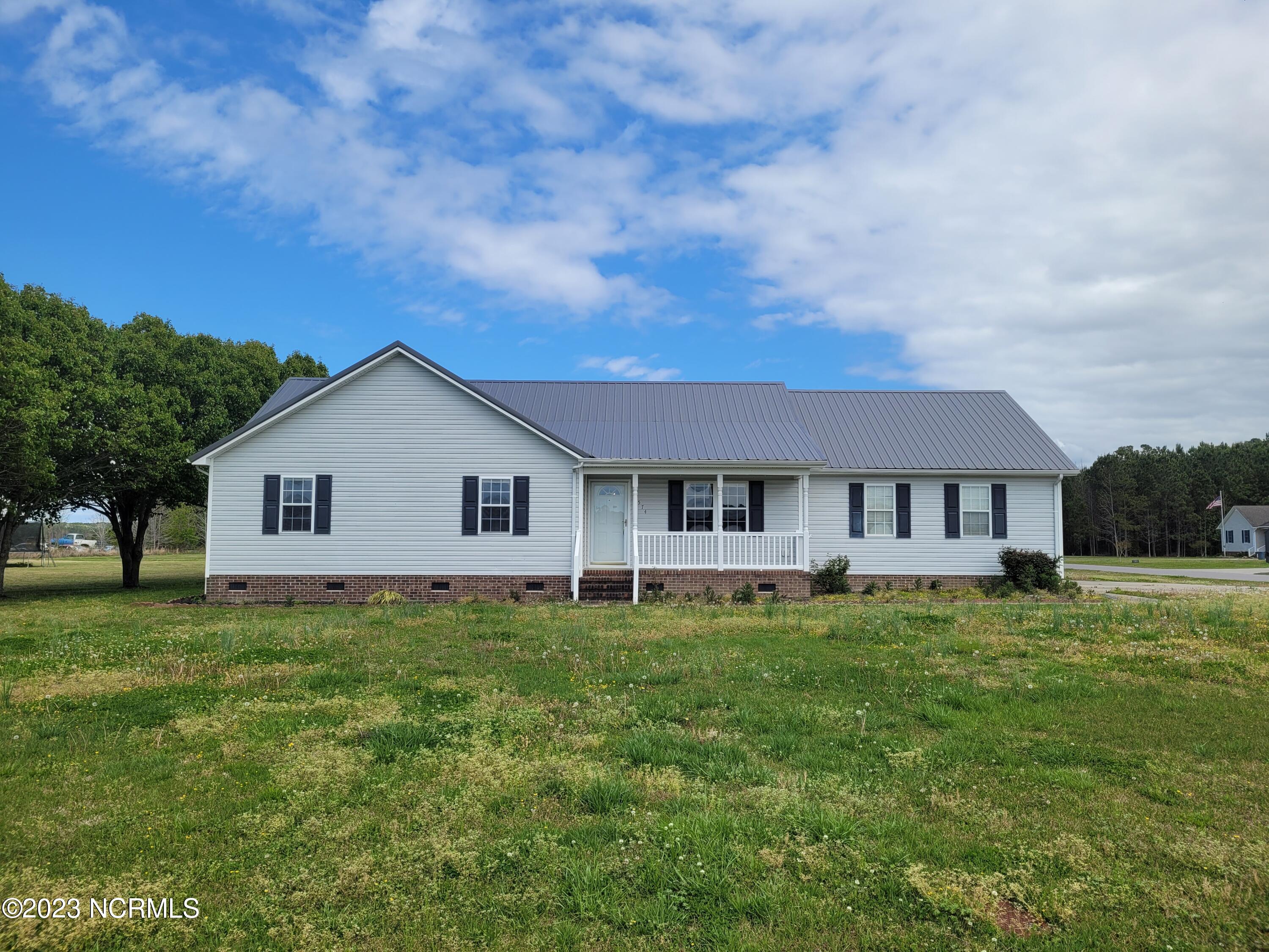 1574 Nixonton Road Elizabeth City, NC 27909 - Photo 1 of 41 Front