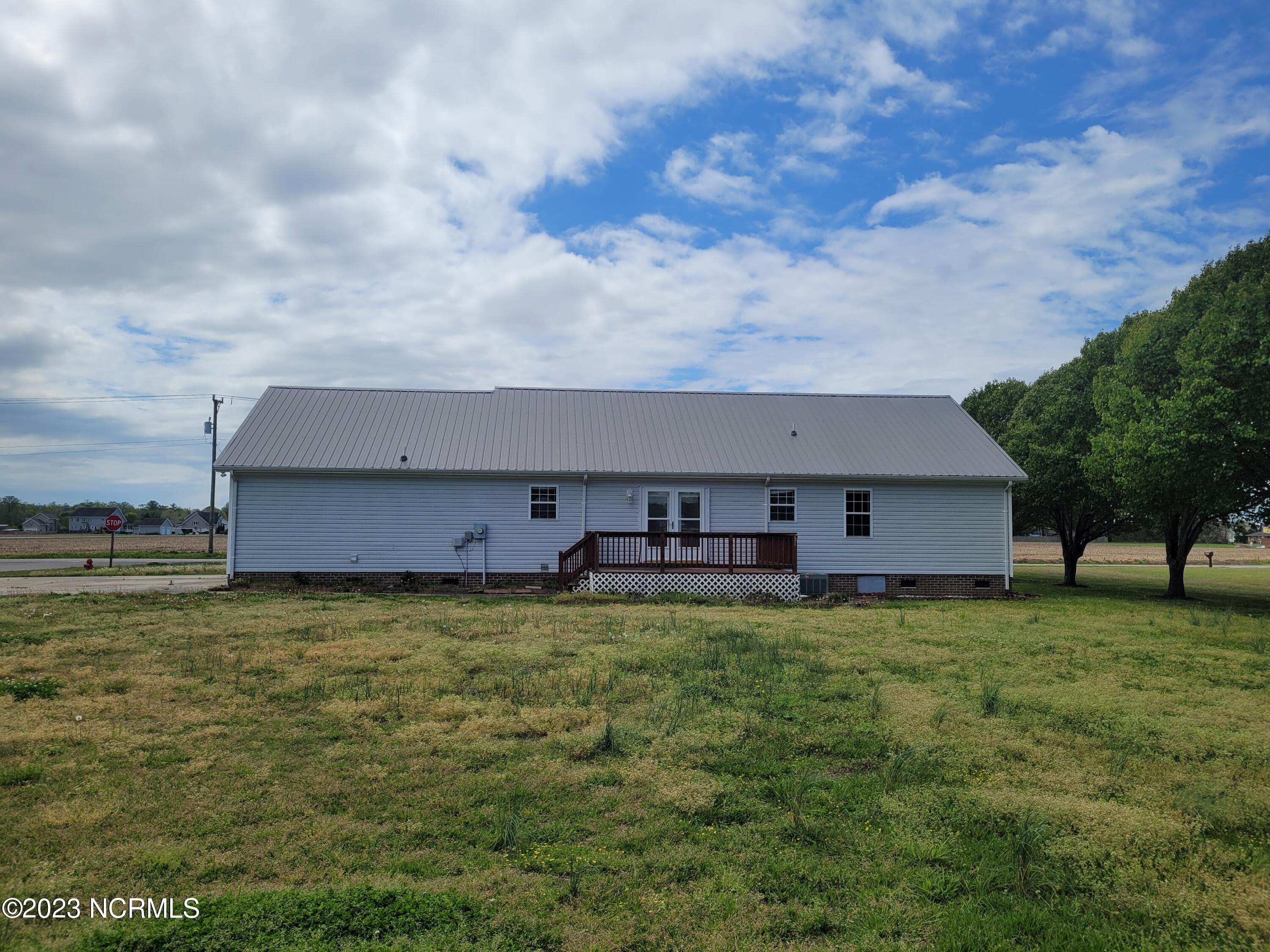 1574 Nixonton Road Elizabeth City, NC 27909 - Photo 5 of 41 20230404_125054