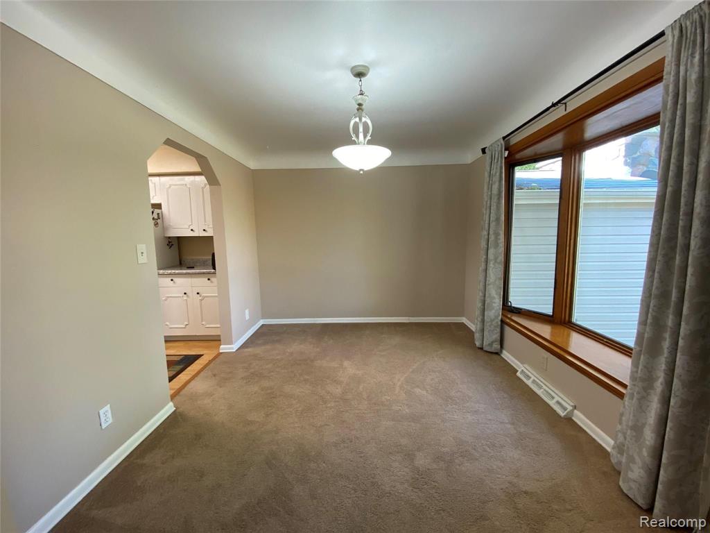 3798 Tienken Road Auburn Hills, MI 48326 - Photo 17 of 23