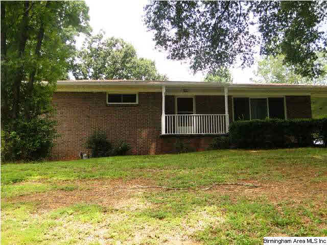 5446 Robin Circle Adamsville, AL 35005 - Photo 1 of 27