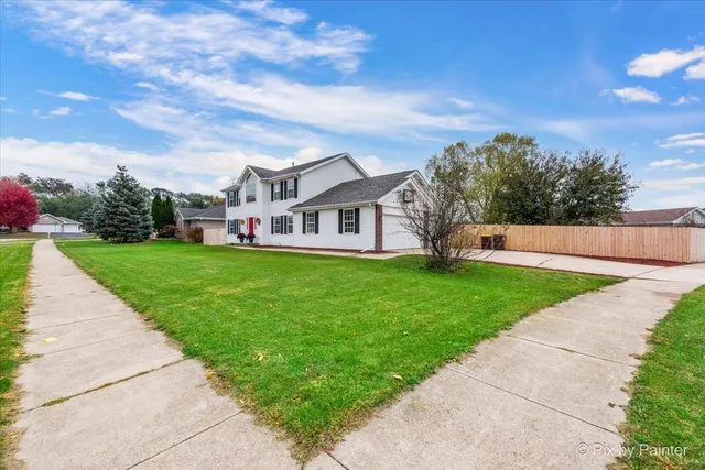 $415,000 | 558 Moloney Drive, Rockton, IL 61072