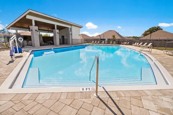 $2,695 | 1105 Valor Walk, Crestview, FL 32539
