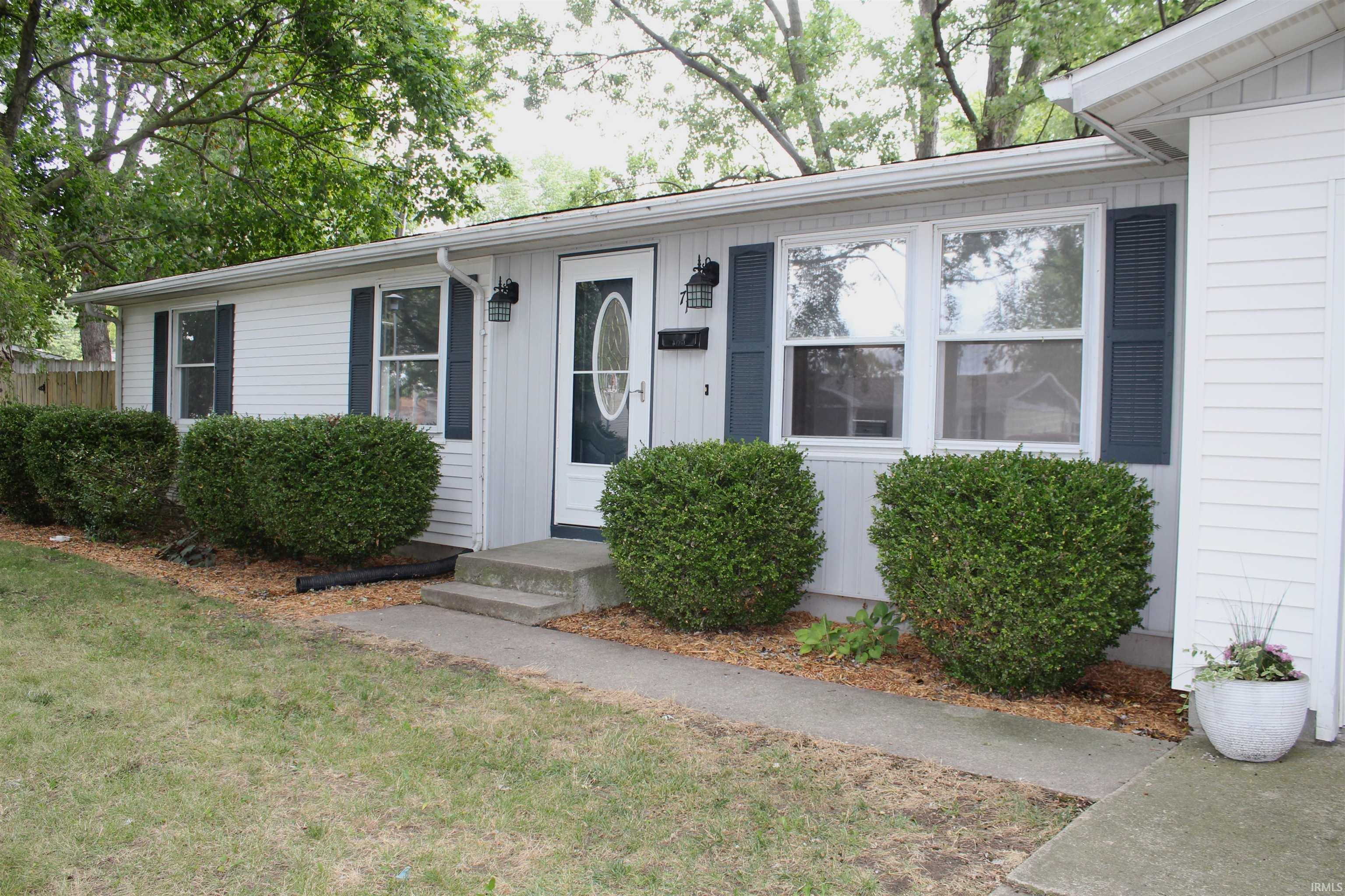 71 Westgate Road Bluffton, IN 46714 - Photo 3 of 33 Gallery Image 3