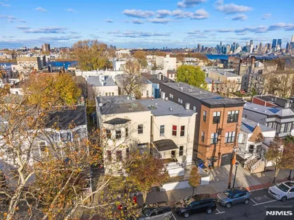 $799,900 | 124 18th Street, Union City, NJ 07087