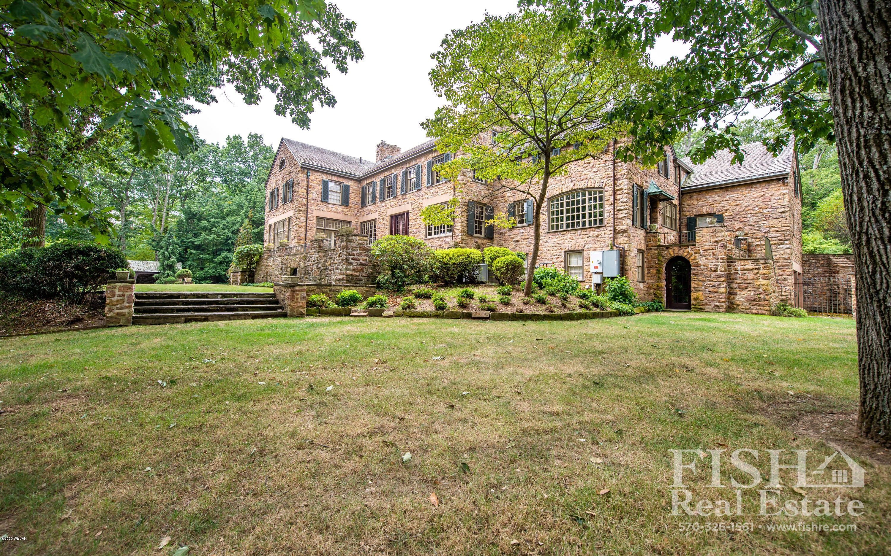 1640 Oak Ridge Place Williamsport, PA 17701 - Photo 12 of 46 Gallery Image 12