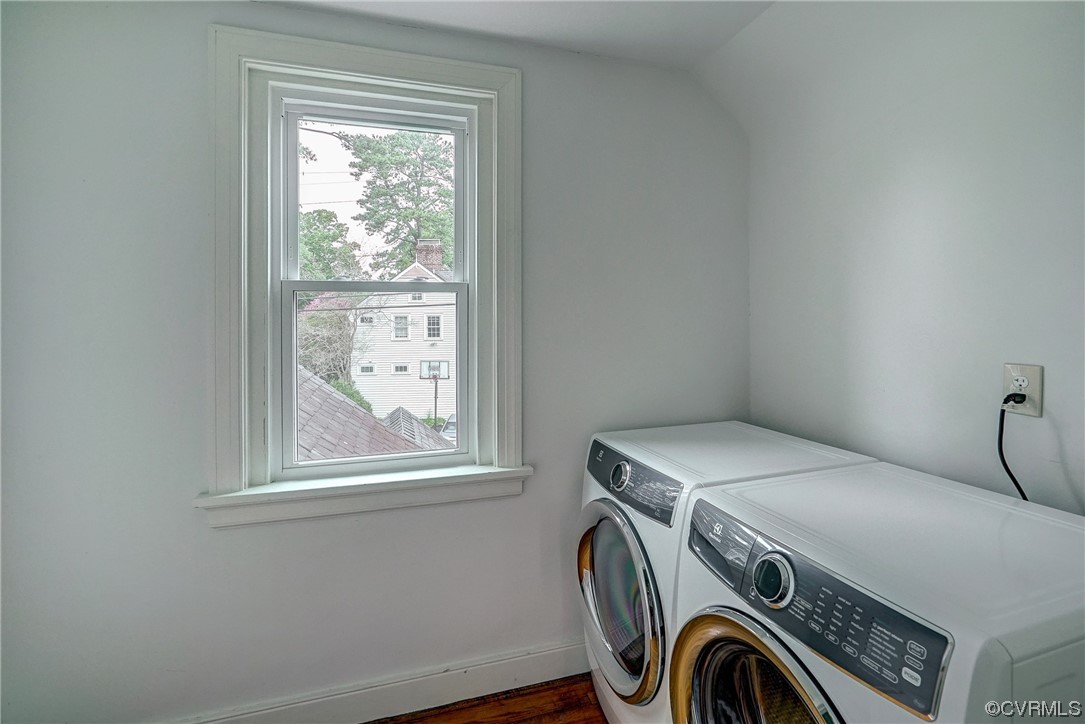 5304 Ditchley Road Richmond, VA 23226 - Photo 27 of 41 a utility room with dryer and washer
