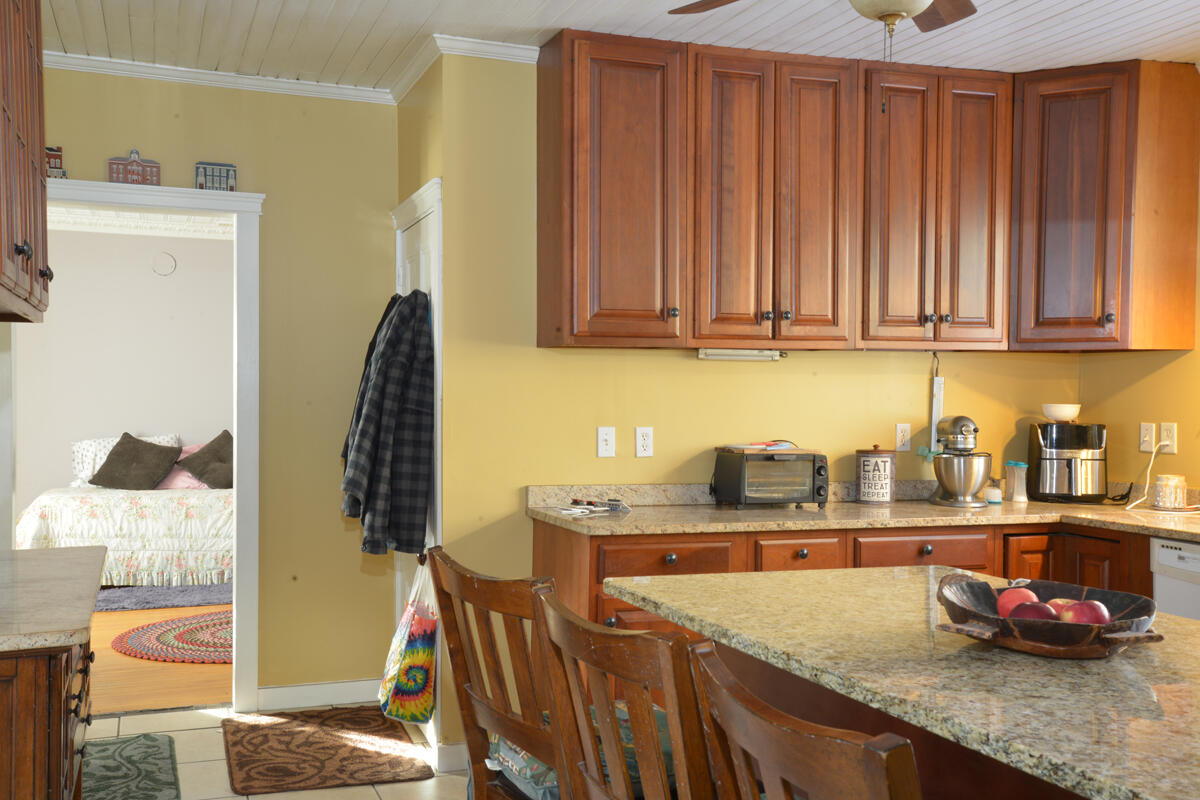 987 Pequawket Trail Baldwin, ME 04091 - Photo 8 of 31 kitchen