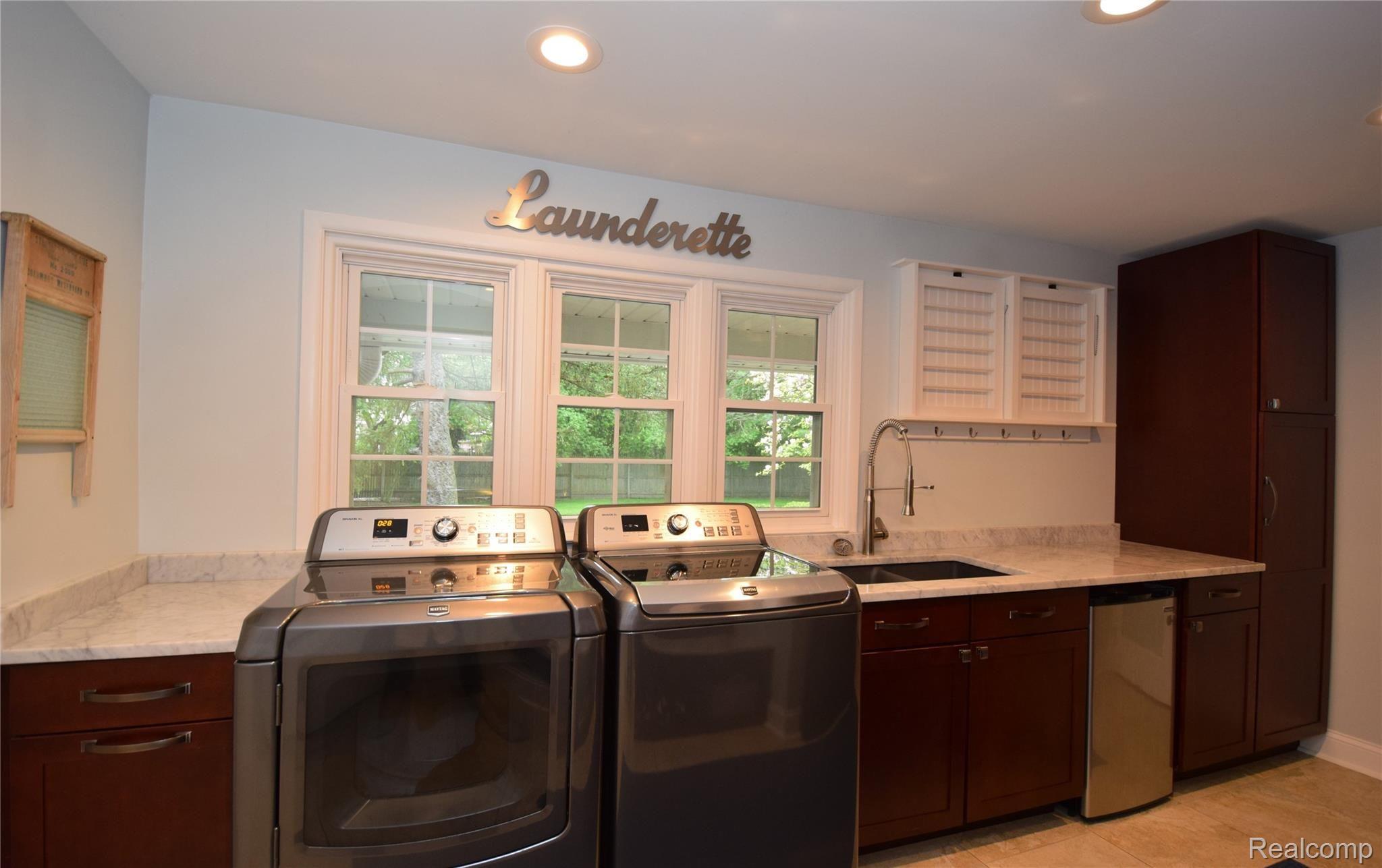 1331 West Maple Road Birmingham, MI 48009 - Photo 30 of 43 First floor laundry & mudroom