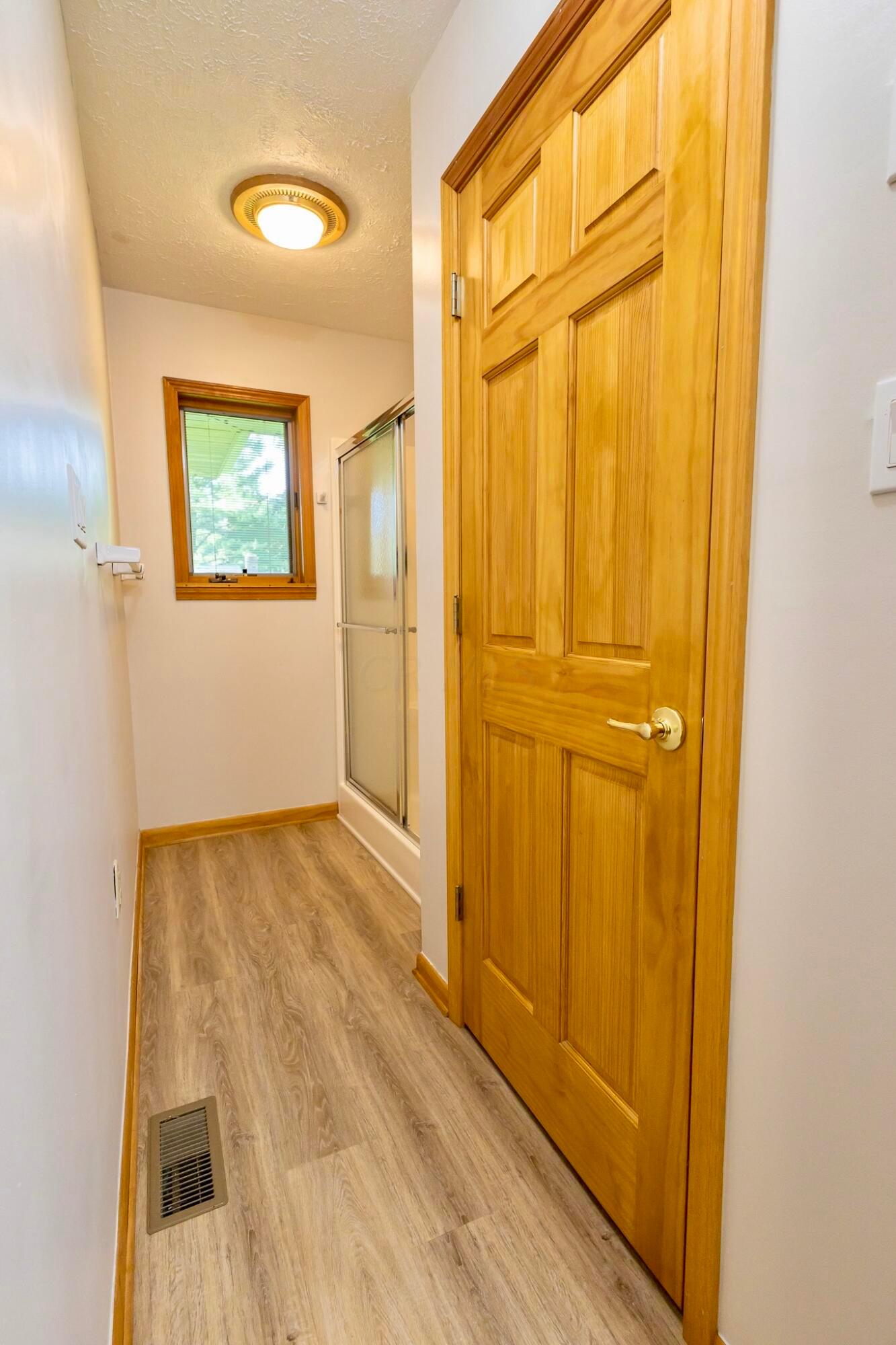 1136 Adare Road Marion, OH 43302 - Photo 30 of 60 Primary Bath Suite 4