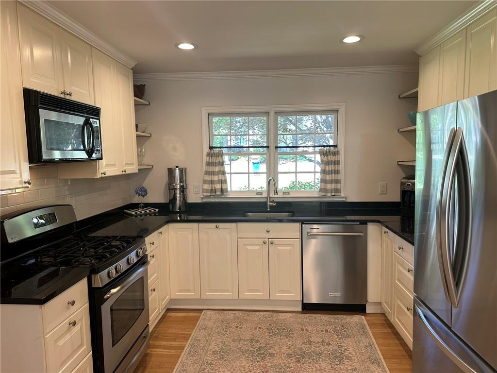 2497 Thompson Road Northeast Atlanta, GA 30319 - Photo 9 of 44
