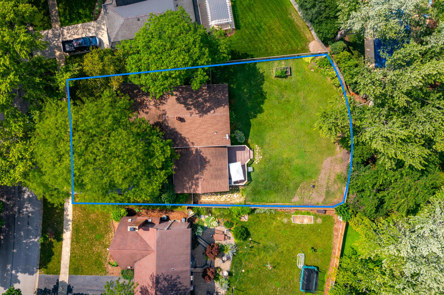 65 Redstart Road Naperville, IL 60565 - Photo 34 of 48 an aerial view of a houses with a yard