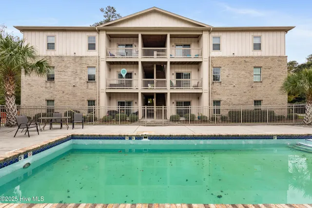 $229,000 | 123 Covil Avenue, Unit 203, Wilmington, NC 28403