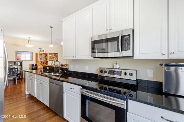 $229,000 | 123 Covil Avenue, Unit 203, Wilmington, NC 28403