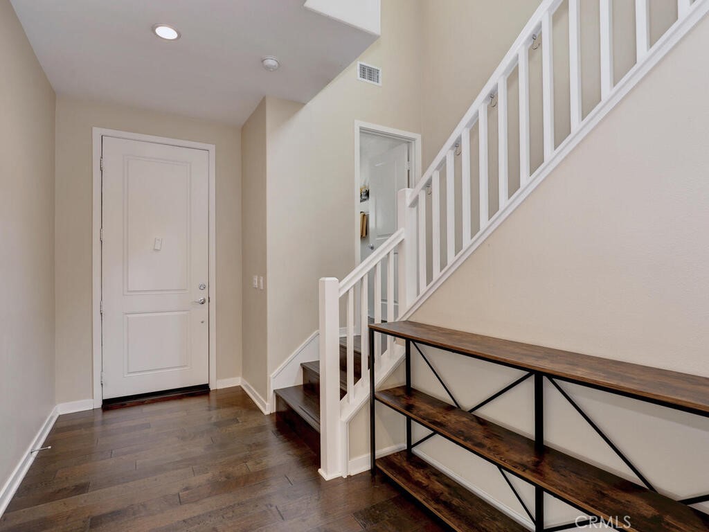 37 Clover Lake Forest, CA 92630 - Photo 5 of 75 a view of entryway