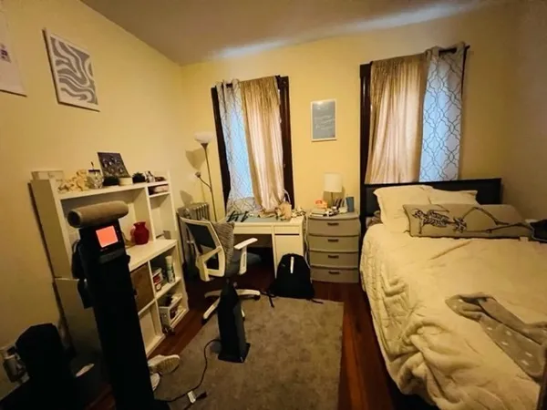 $7,000 | 107 Calumet Street, Unit 3, Boston, MA 02120