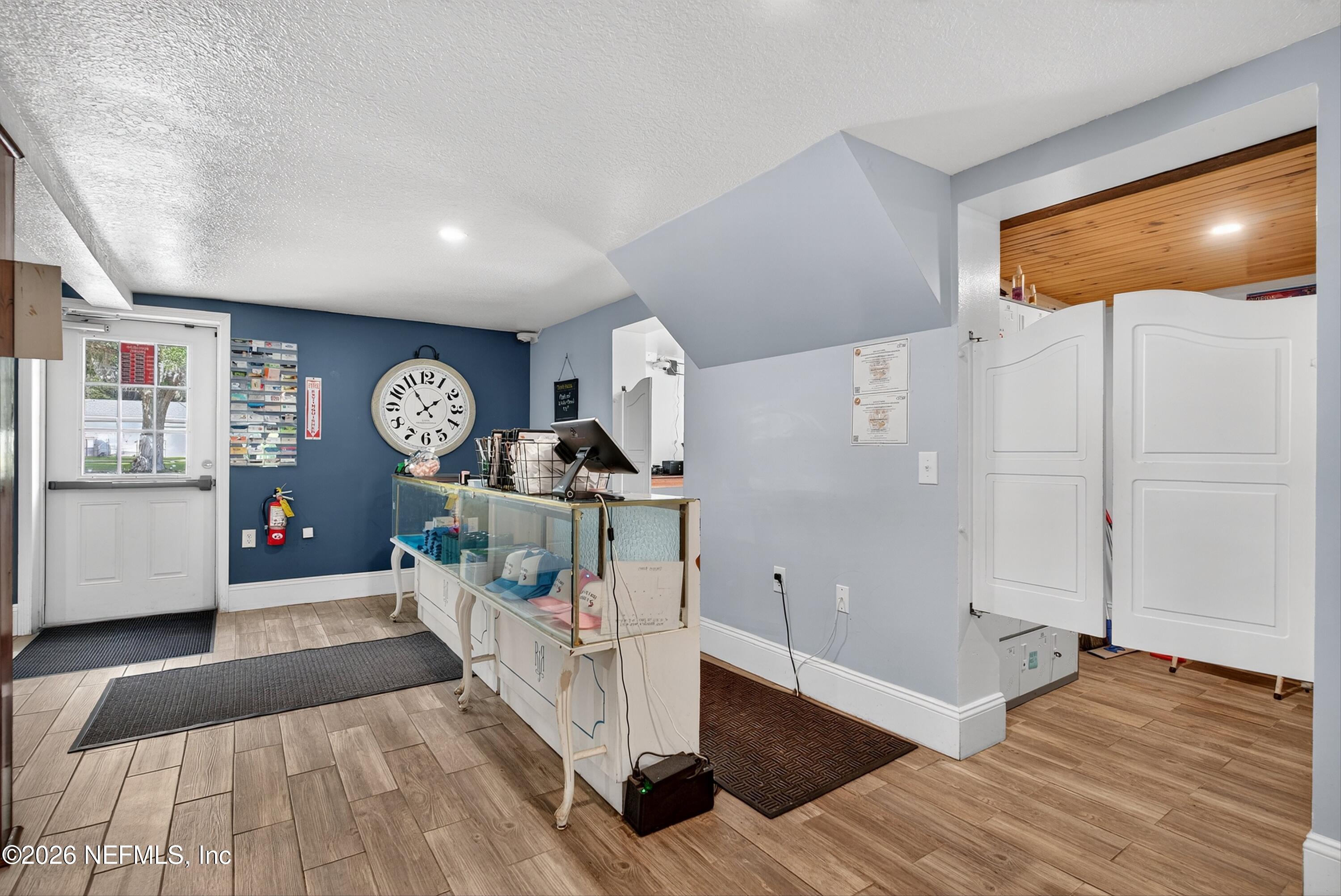 201 Oak Street Welaka, FL 32193 - Photo 38 of 115 a view of a livingroom with furniture and wooden floor