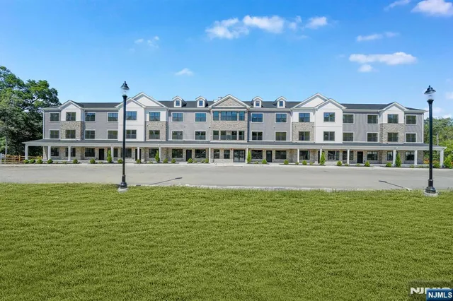 $649,000 | 201 Encampment Court, Unit 201, Towaco, NJ 07082