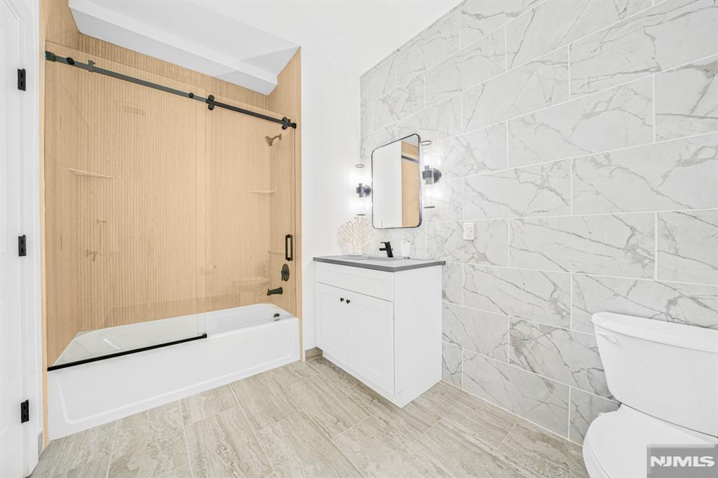 201 Encampment Court, Unit 201 Towaco, NJ 07082 - Photo 13 of 40