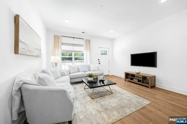 $649,000 | 201 Encampment Court, Unit 201, Towaco, NJ 07082