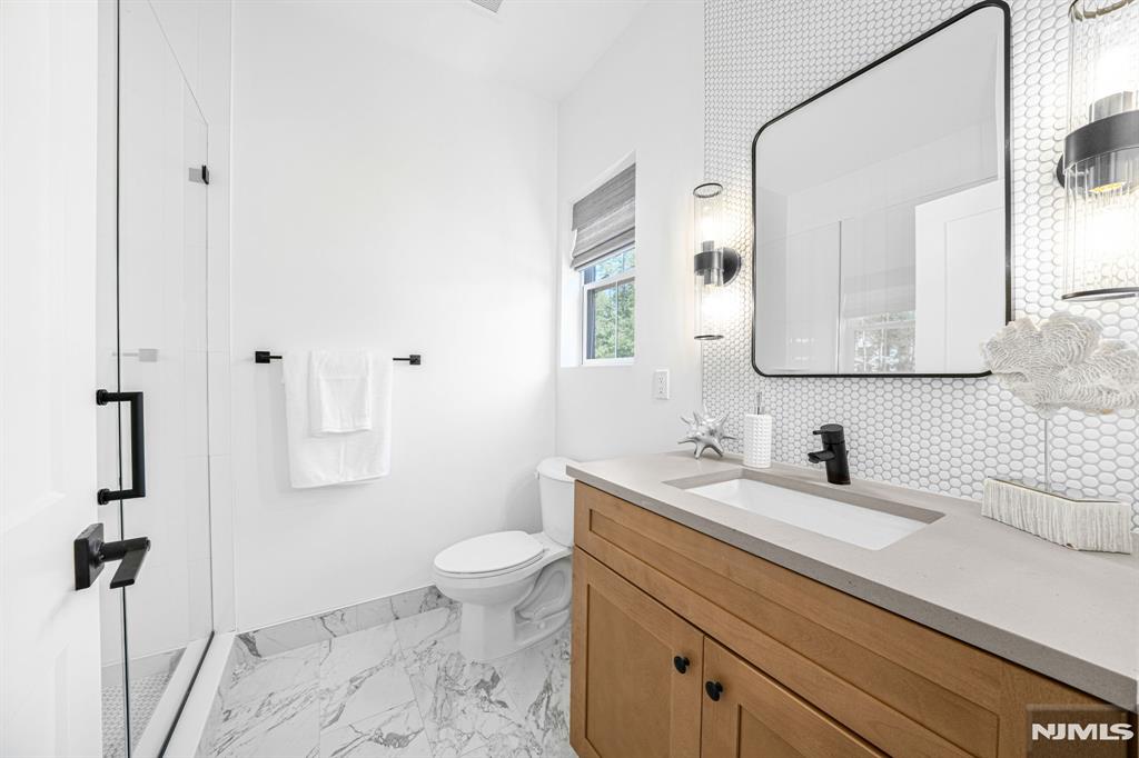 201 Encampment Court, Unit 201 Towaco, NJ 07082 - Photo 17 of 40