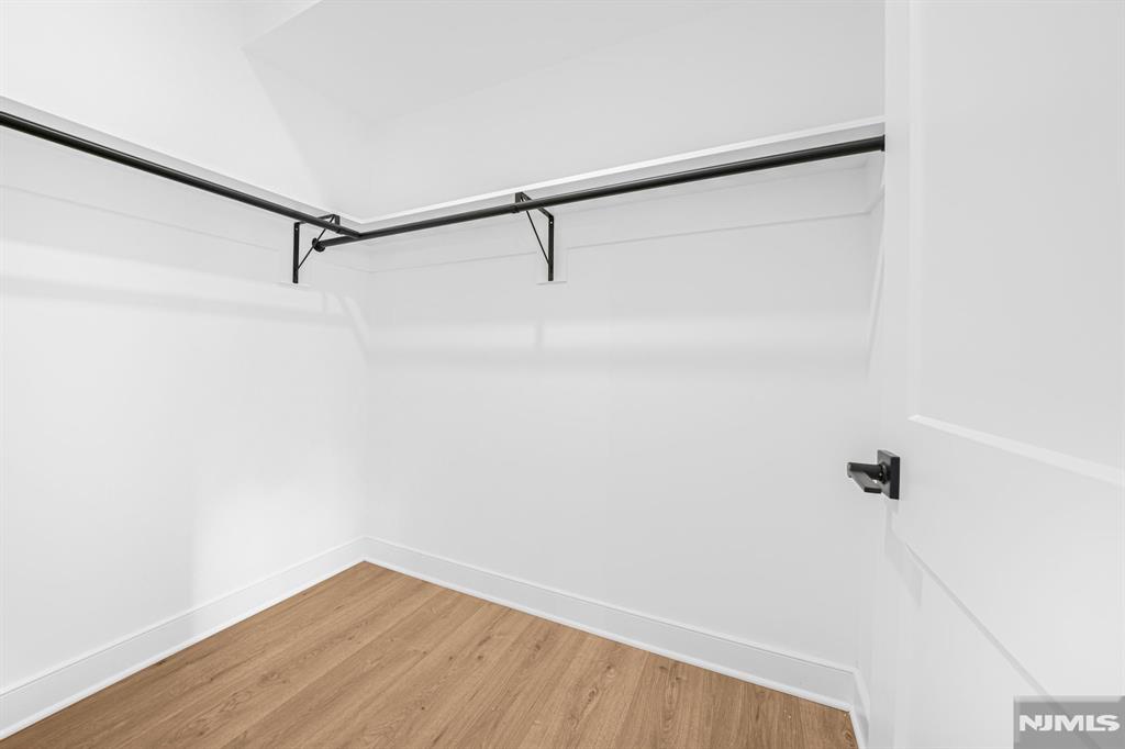 201 Encampment Court, Unit 201 Towaco, NJ 07082 - Photo 18 of 40