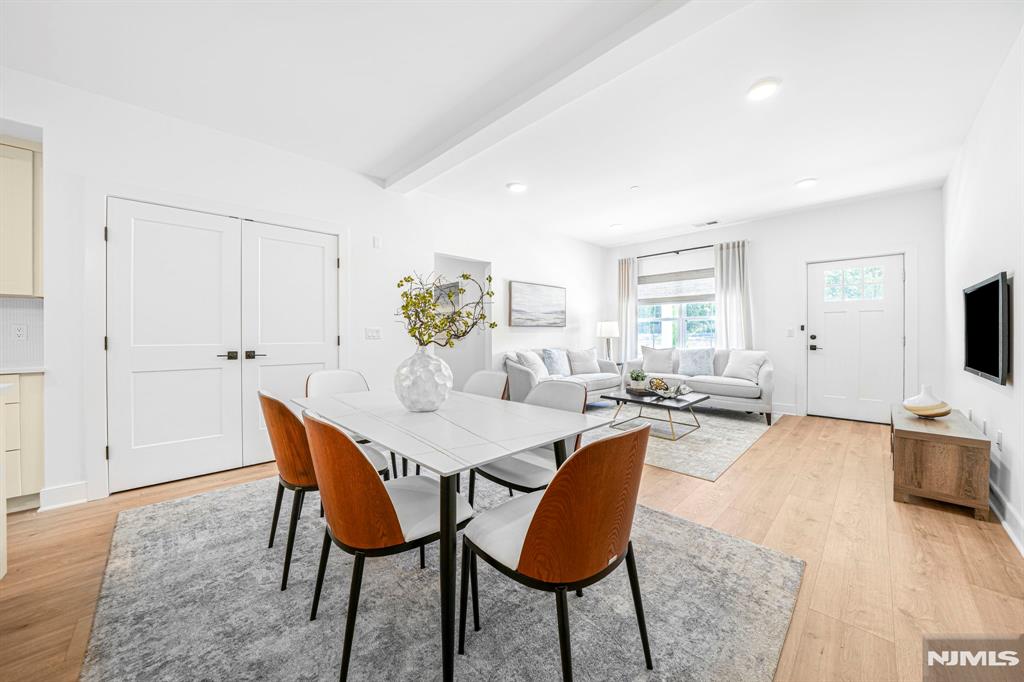 201 Encampment Court, Unit 201 Towaco, NJ 07082 - Photo 5 of 40