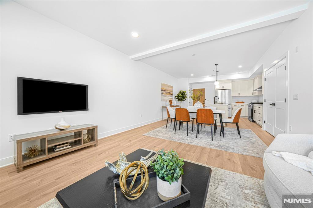 201 Encampment Court, Unit 201 Towaco, NJ 07082 - Photo 10 of 40