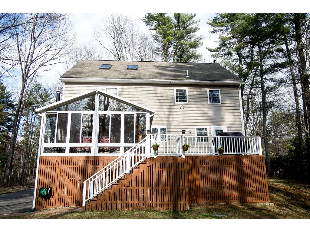 53 Meetinghouse Road Windham, NH 03087 - Photo 4 of 34