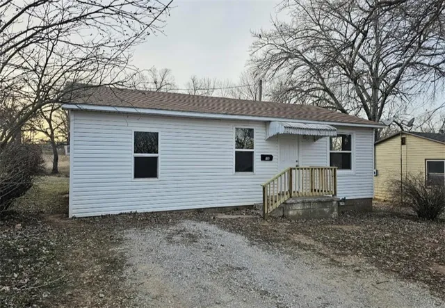 $114,900 | 108 North High Street, El Dorado Springs, MO 64744