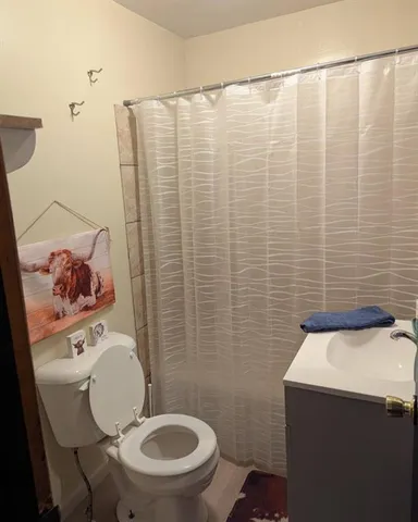 $114,900 | 108 North High Street, El Dorado Springs, MO 64744