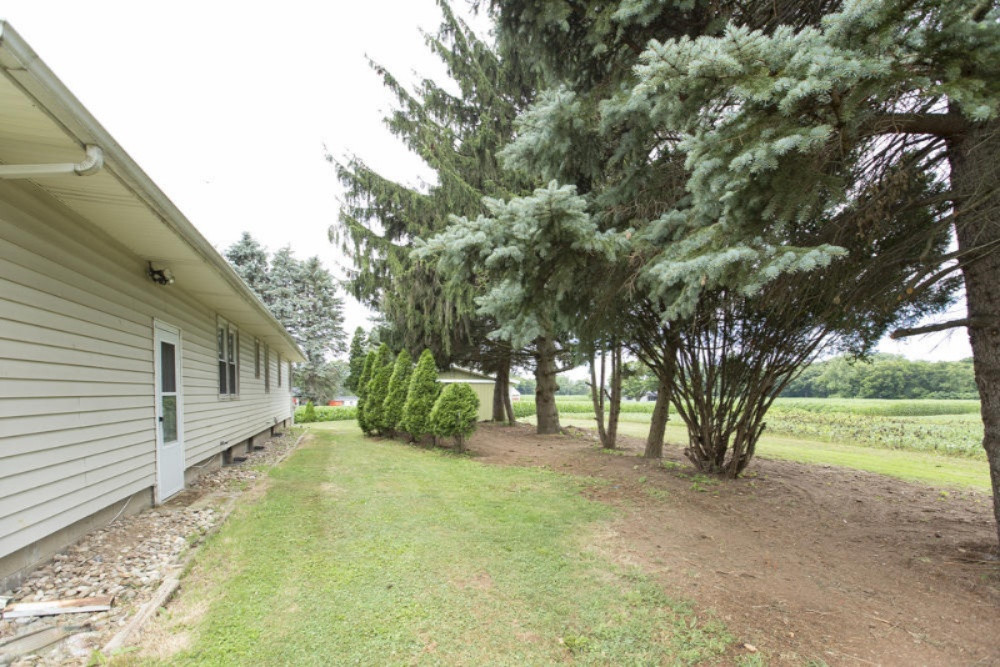 2093 Jasper Dairy Road St. Joseph, MI 49085 - Photo 3 of 25 011-AR