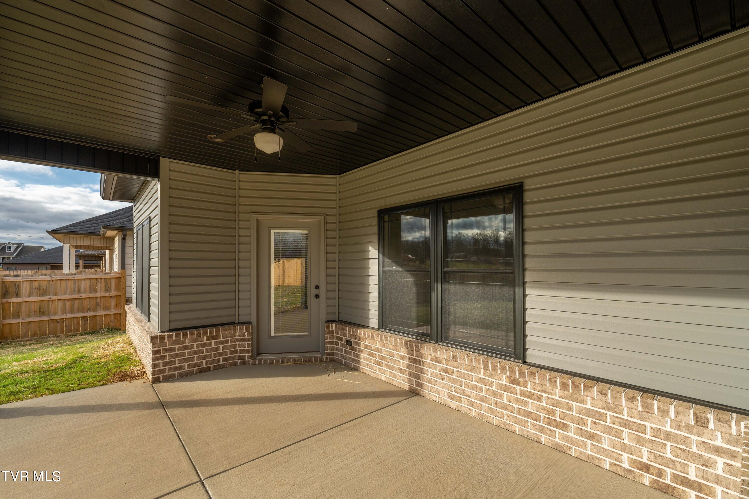 956 Riddle Ridge Jonesborough, TN 37659 - Photo 35 of 42 956 Riddle Ridge (11 of 44)