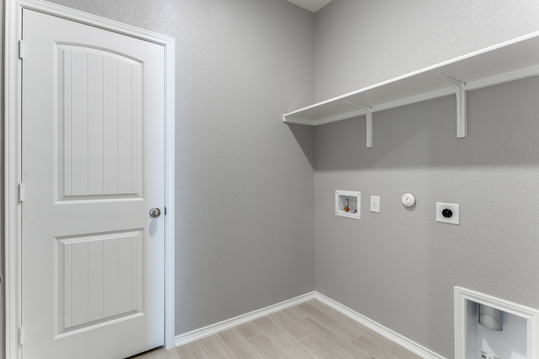 1100 Desaix Drive Georgetown, TX 78628 - Photo 18 of 25 a view of door