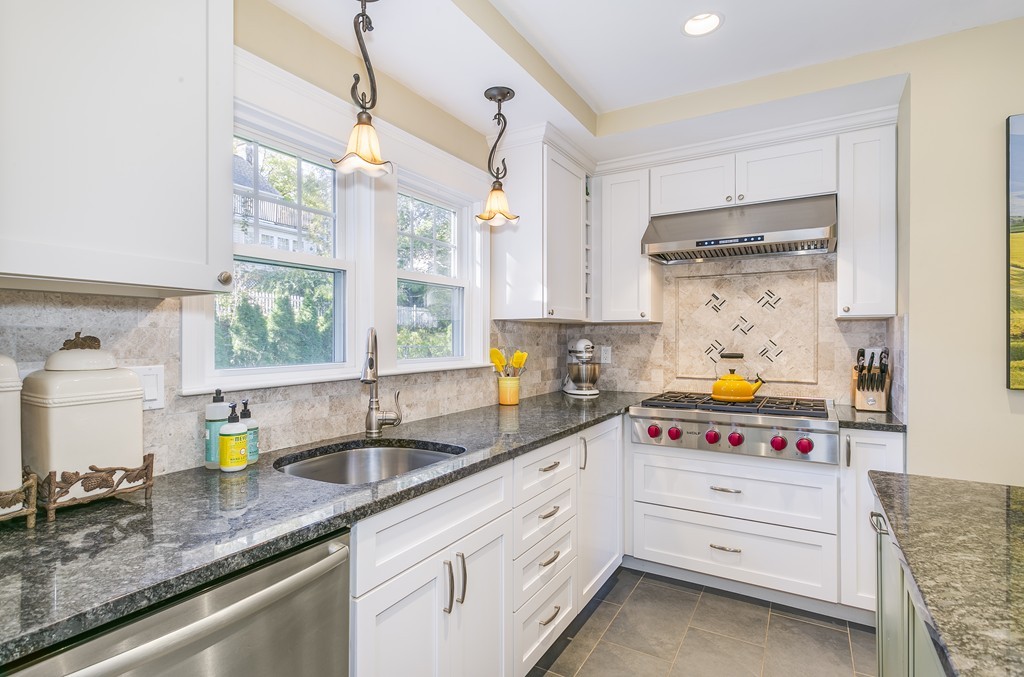 58 Rockridge Road Waltham, MA 02453 - Photo 5 of 14 Gallery Image 5