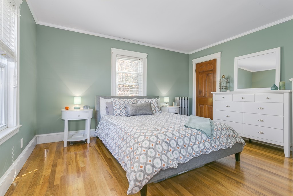 58 Rockridge Road Waltham, MA 02453 - Photo 9 of 14 Gallery Image 9