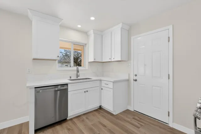 $498,000 | 3807 32nd Avenue, Sacramento, CA 95824