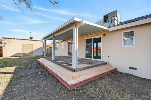 $498,000 | 3807 32nd Avenue, Sacramento, CA 95824