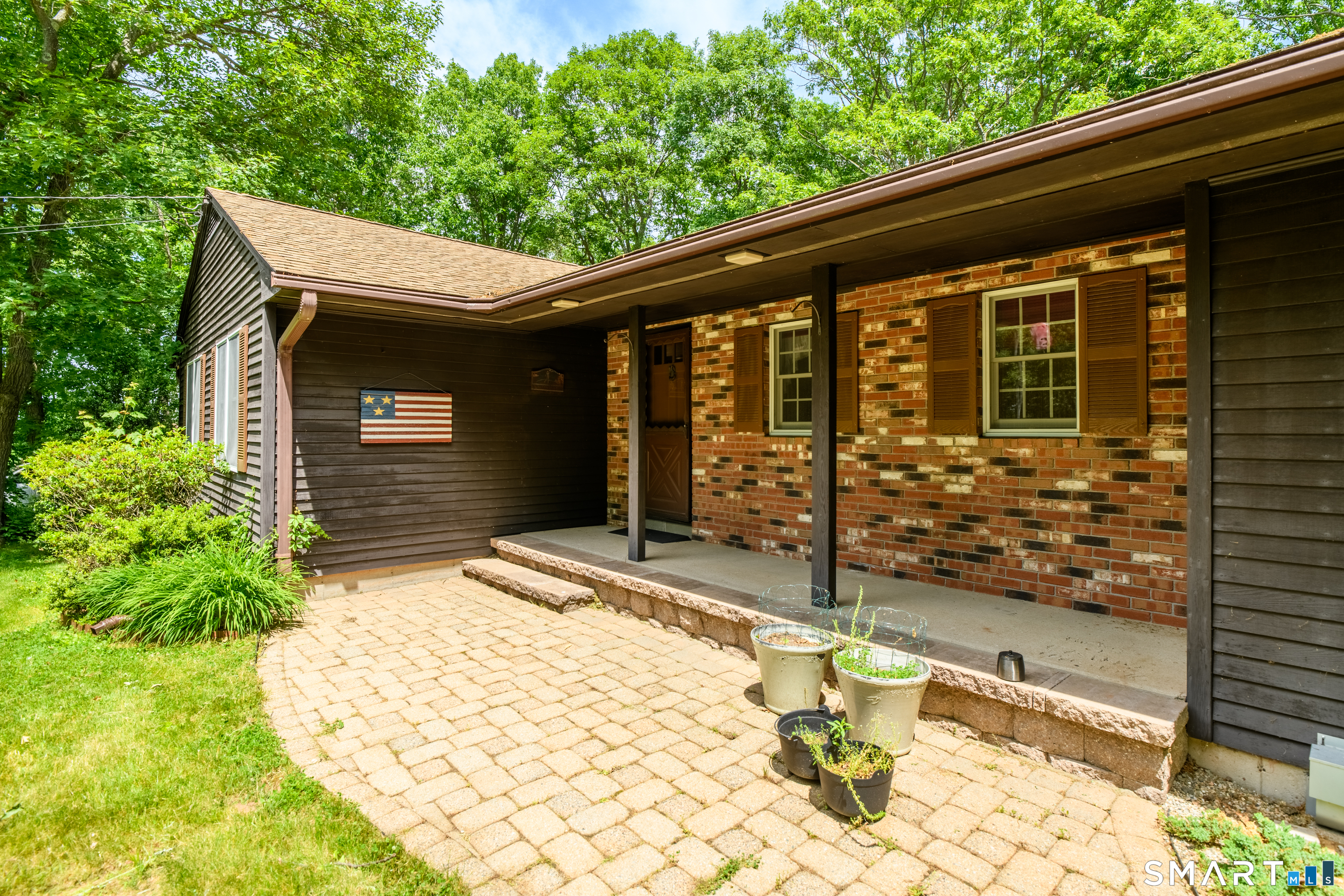 1020 Bartholomew Road Middletown, CT 06457 - Photo 5 of 40