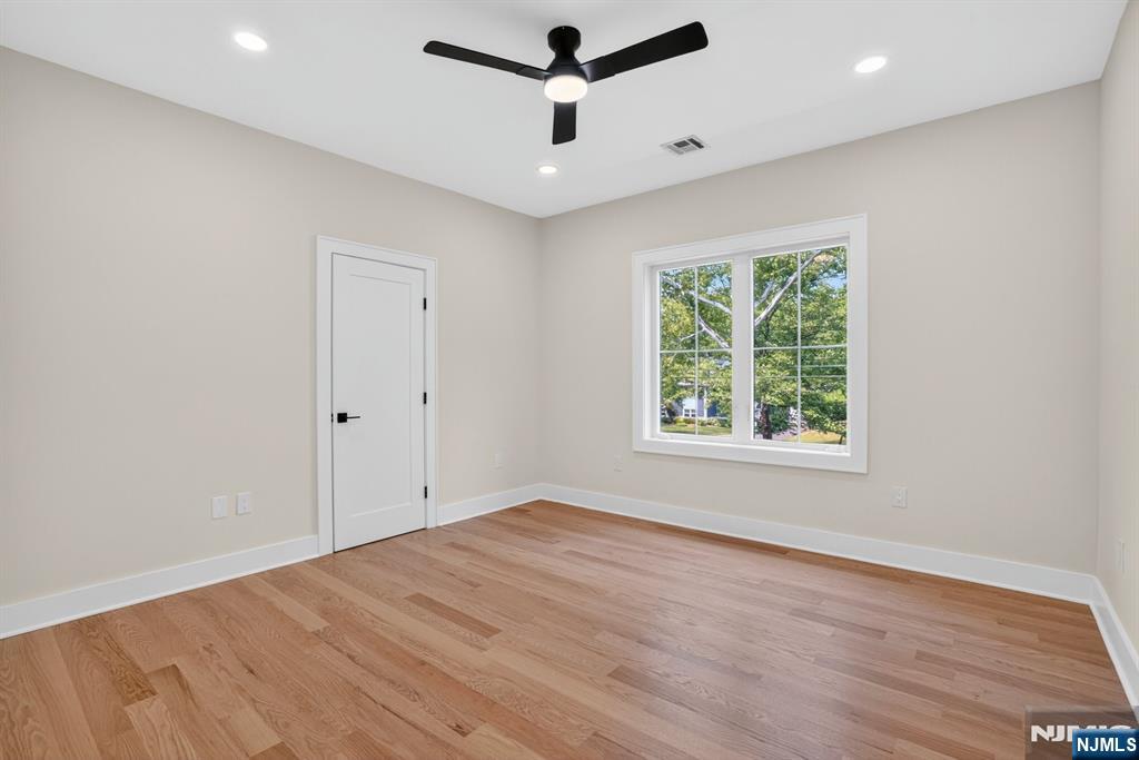 81 Ridge Drive Livingston, NJ 07039 - Photo 29 of 49