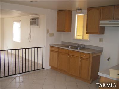 213 West Pastime Road Tucson, AZ 85705 - Photo 2 of 7