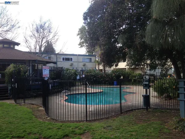 $1,748 | 1731 Ellis Street, Concord, CA 94520