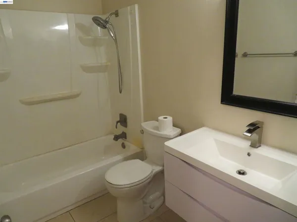$1,748 | 1731 Ellis Street, Concord, CA 94520