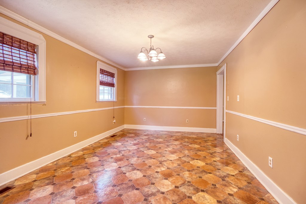5019 Warm Springs Road Columbus, GA 31909 - Photo 17 of 40 Dining Room