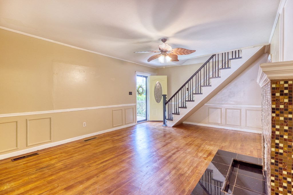5019 Warm Springs Road Columbus, GA 31909 - Photo 9 of 40 Additional Living Room